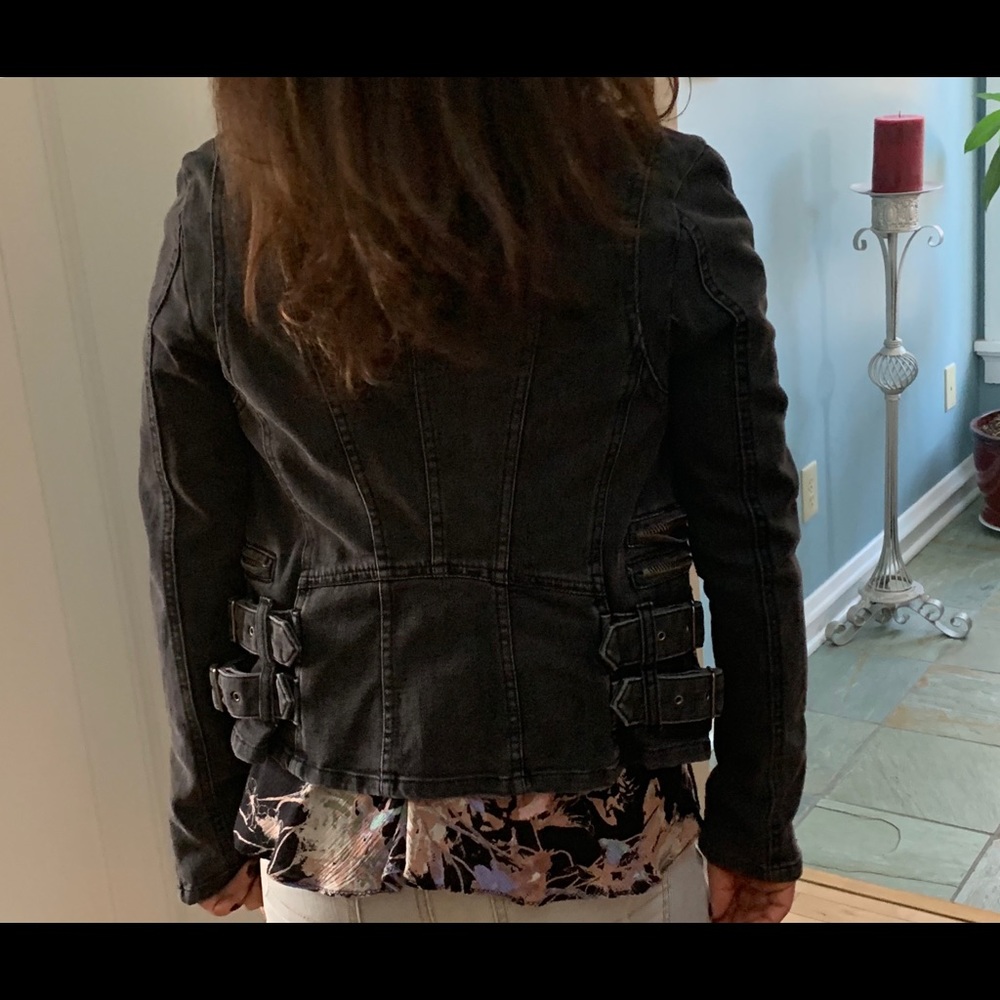 Jacket - Picture 4 of 5